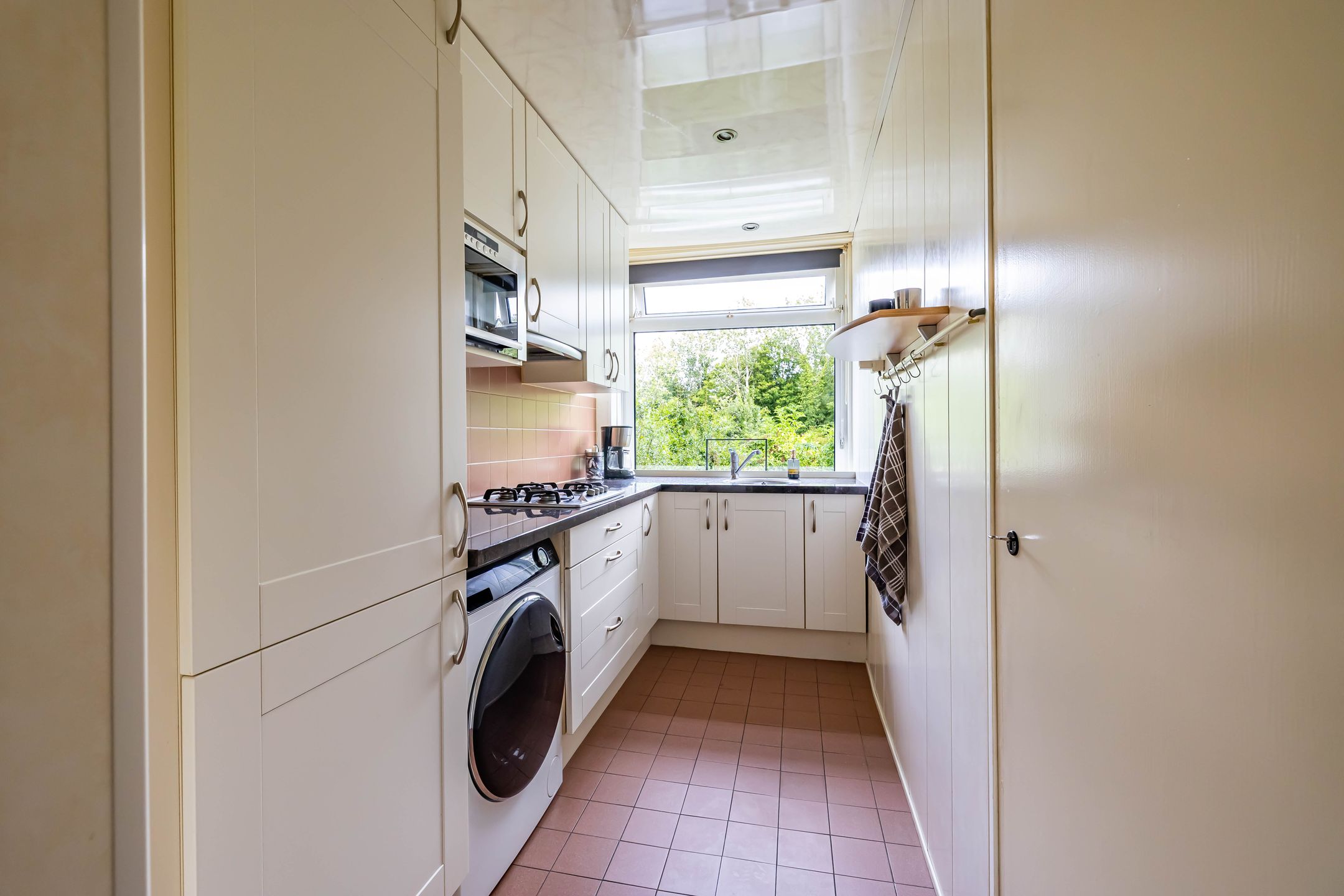 Photo 9 of Bremstraat 21