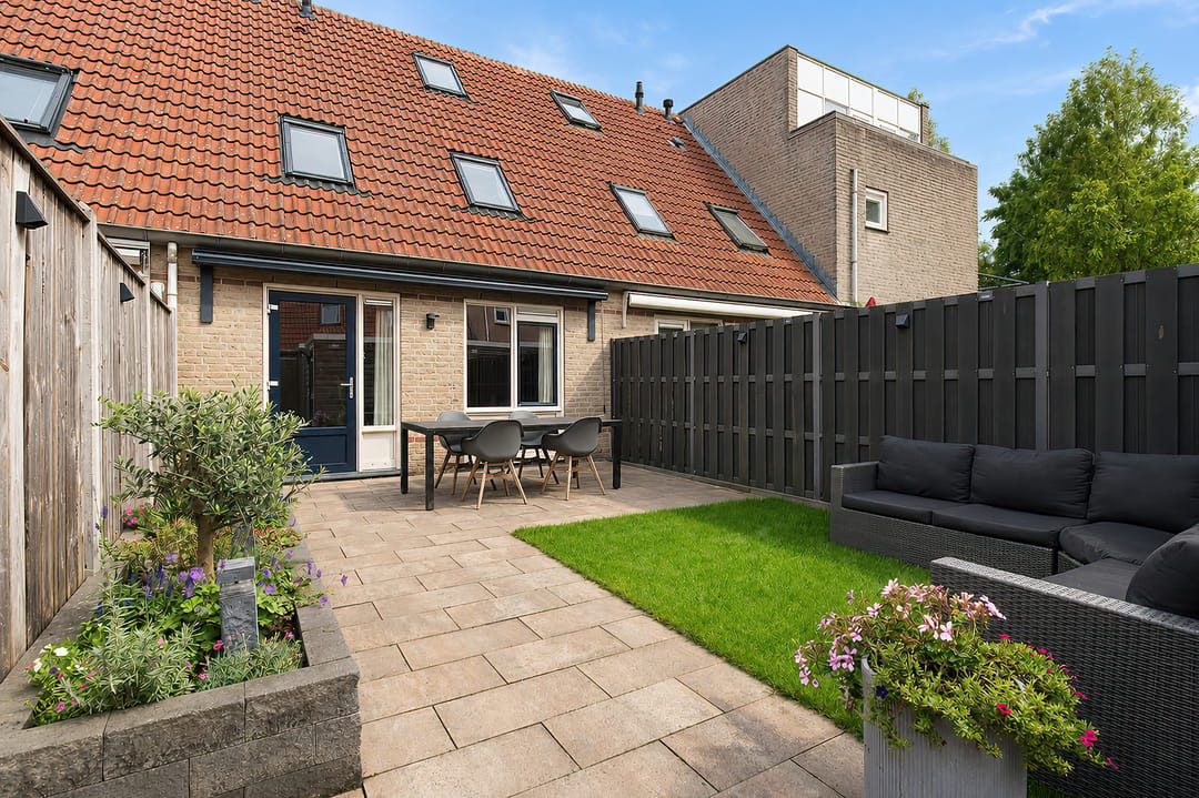 Photo 17 of Johanna Naberstraat 157