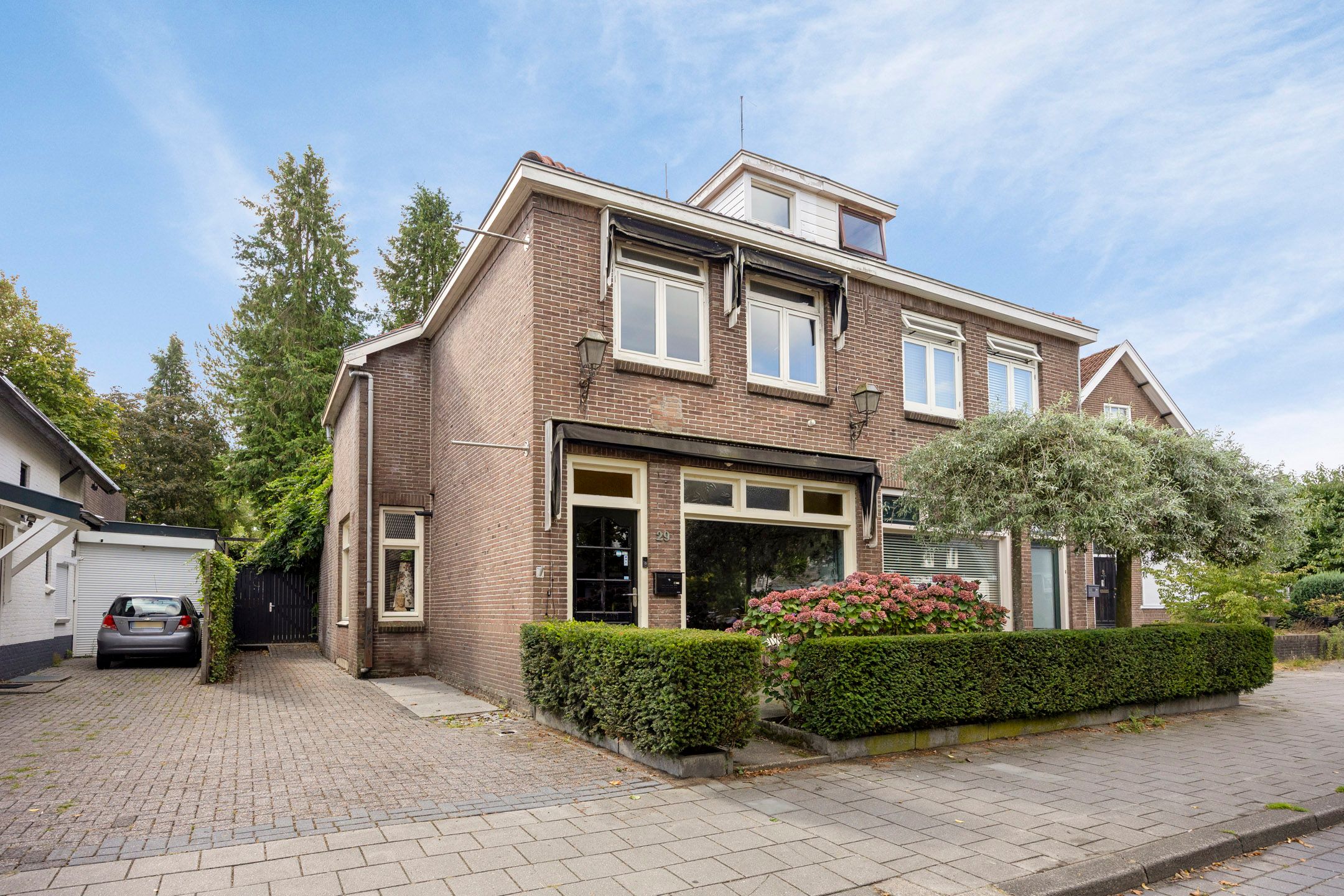 Foto 45 van Koninginnelaan 29