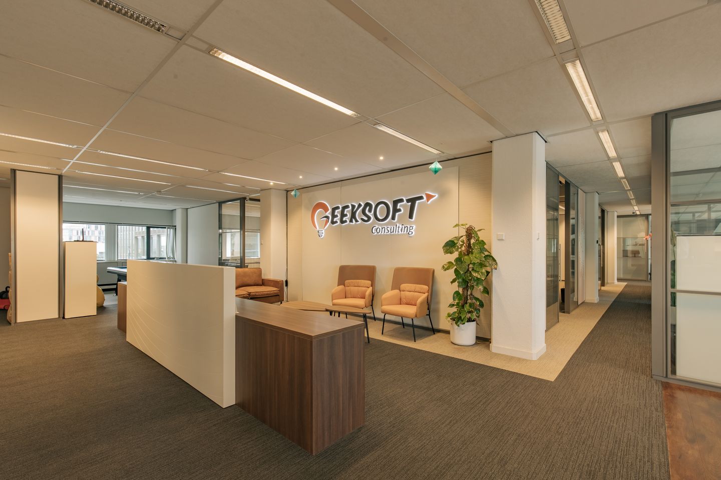 Bekijk foto 4 van Jaarbeursplein 22