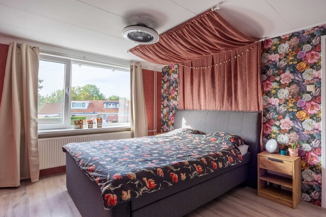 Photo 38 of Burgemeester Westerhuisstraat 7
