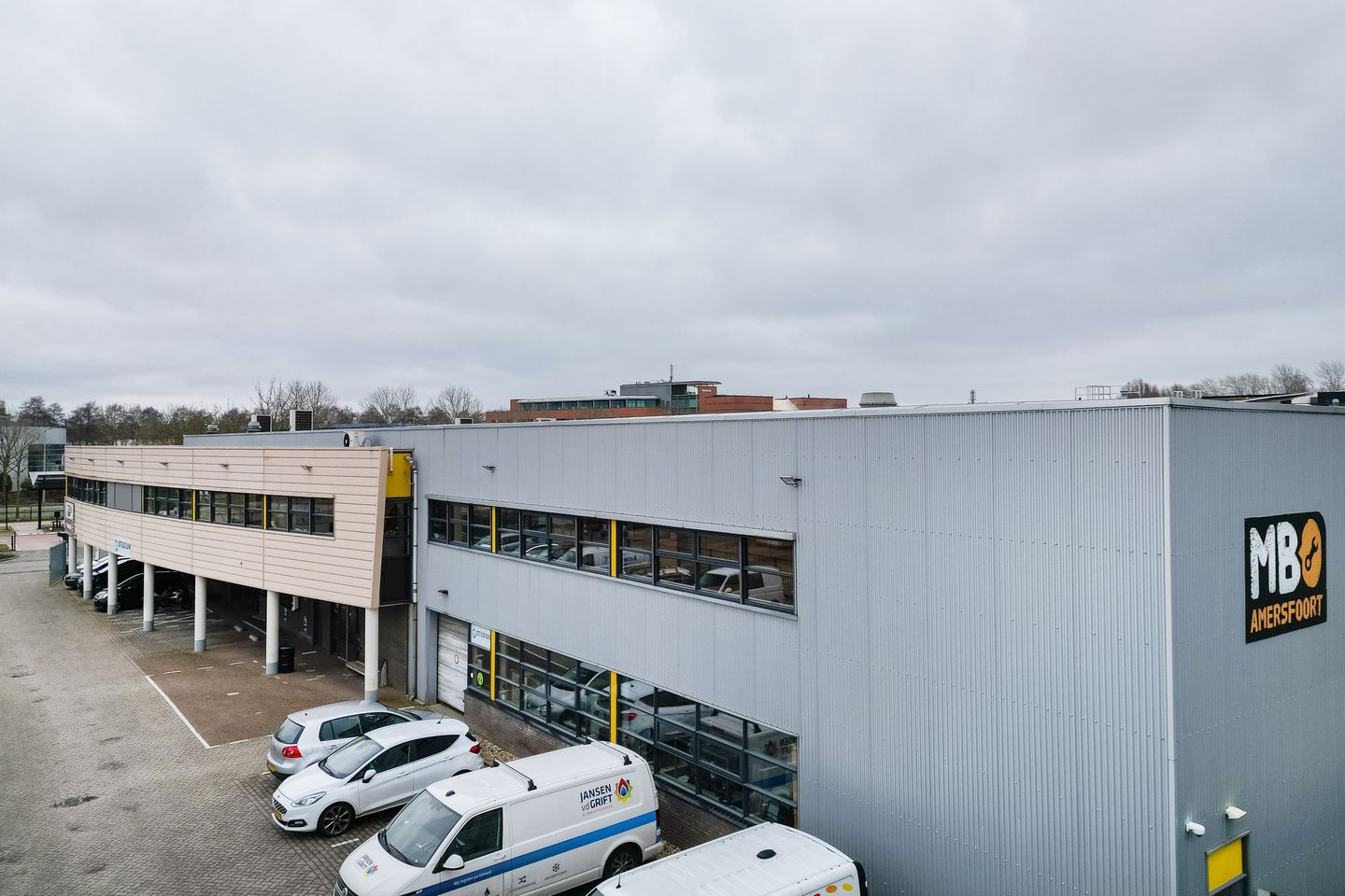 View photo 2 of Modemweg 3