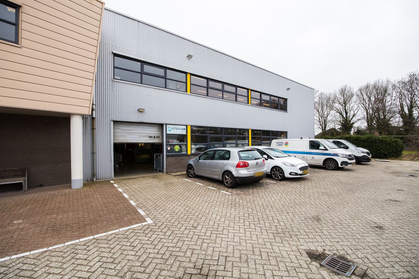 View photo 3 of Modemweg 3