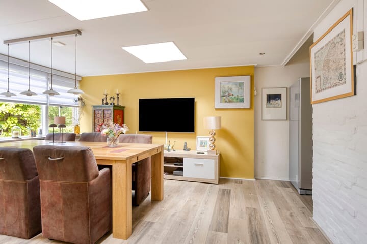 Tussenwoning te koop: Fioringras 29, Leeuwarden