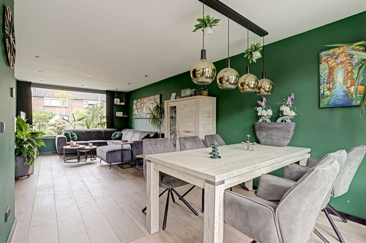 Tussenwoning te koop: Polluxhof 20, Dordrecht