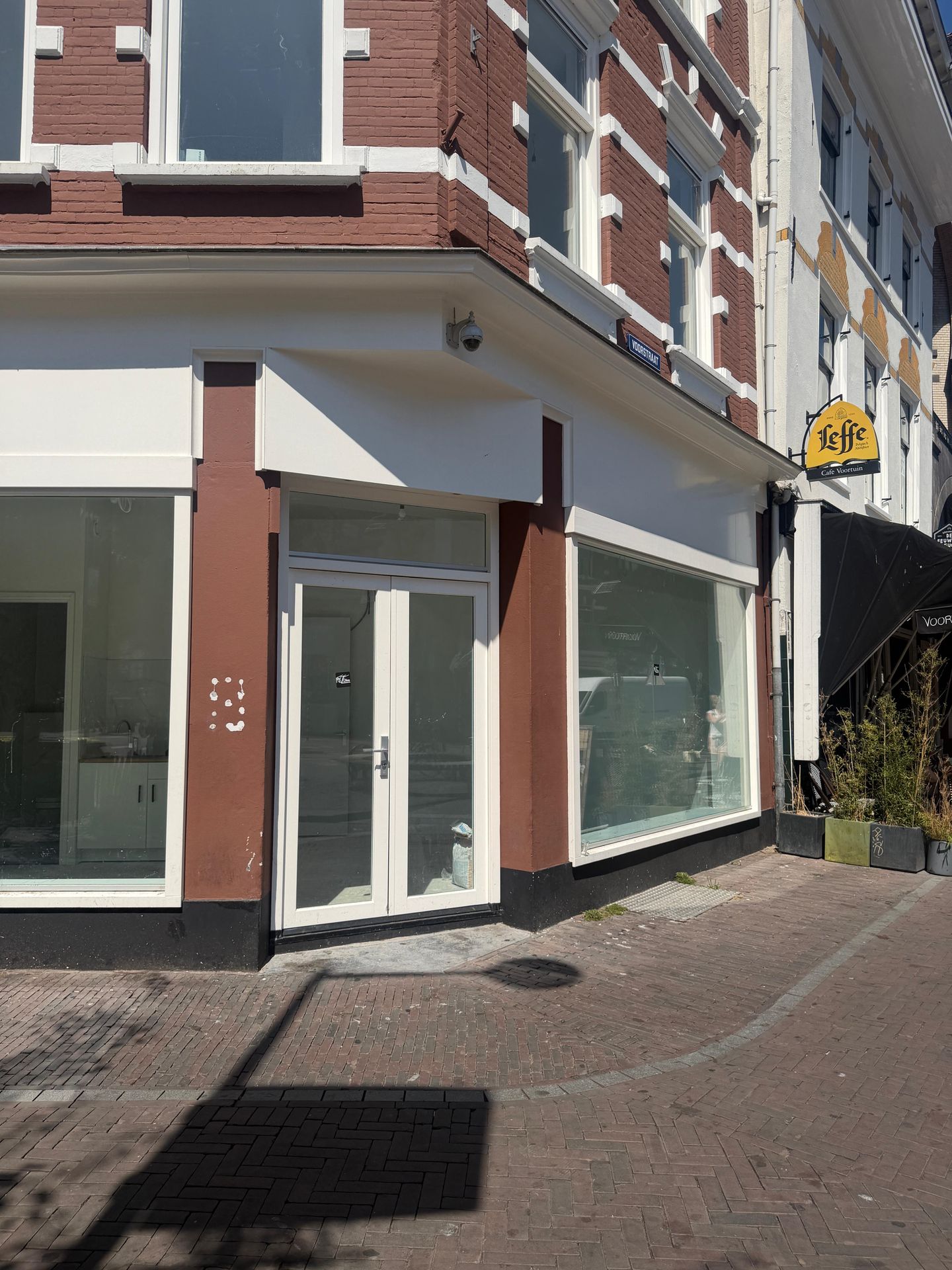 View photo 3 of Voorstraat 2