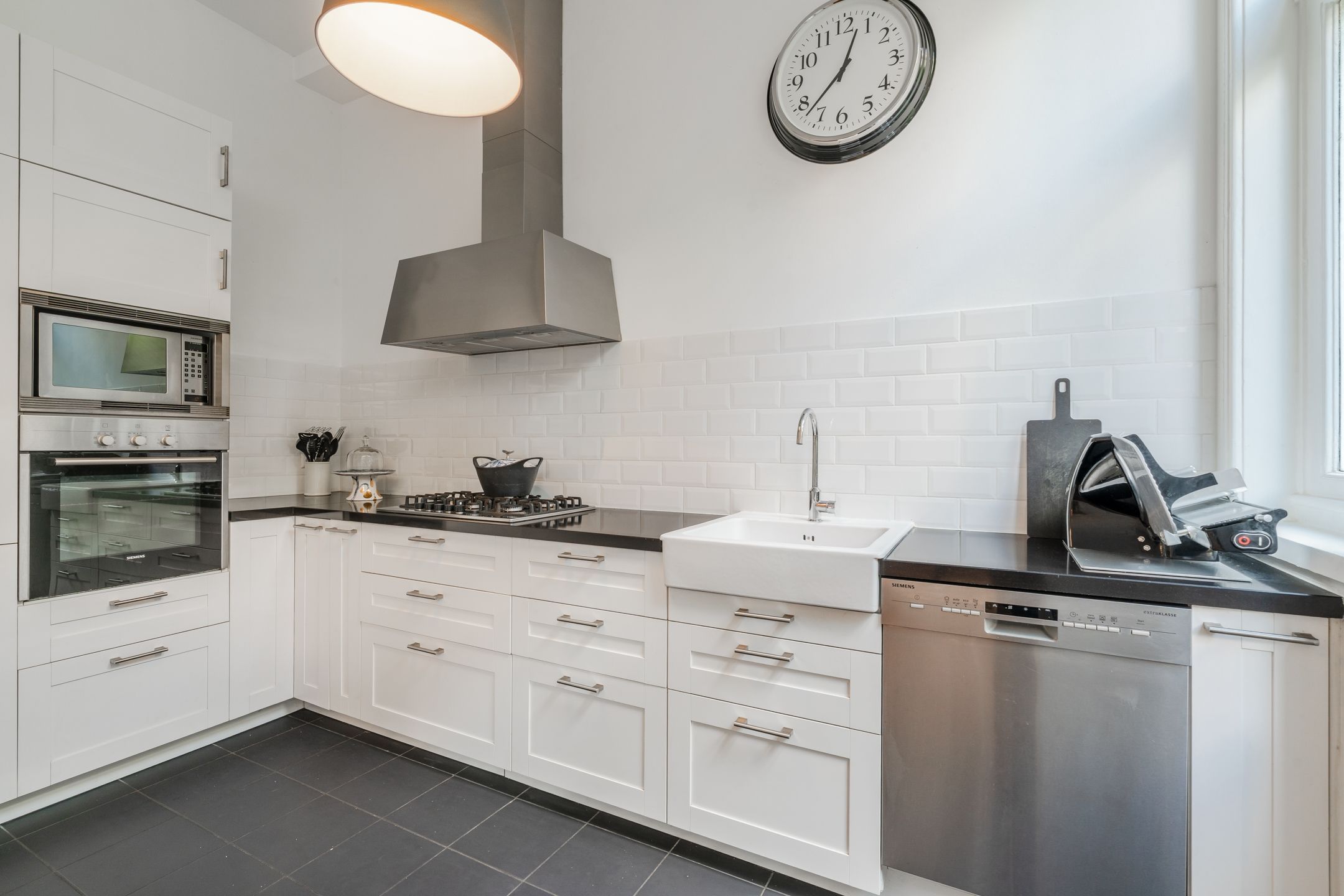 Photo 3 of Wouwermanstraat 34-H