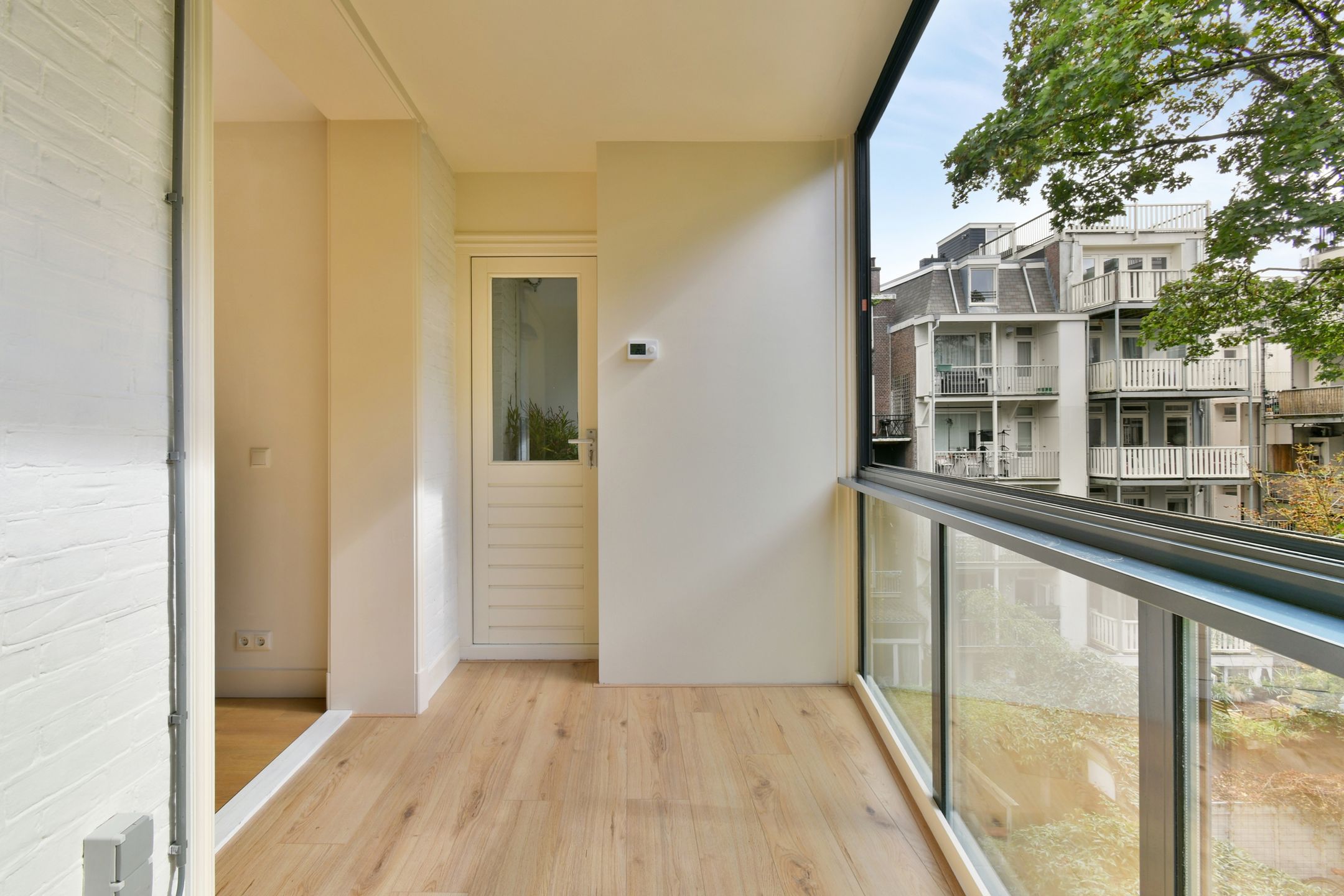 Photo 15 of Eerste Jan van der Heijdenstraat 44-3A