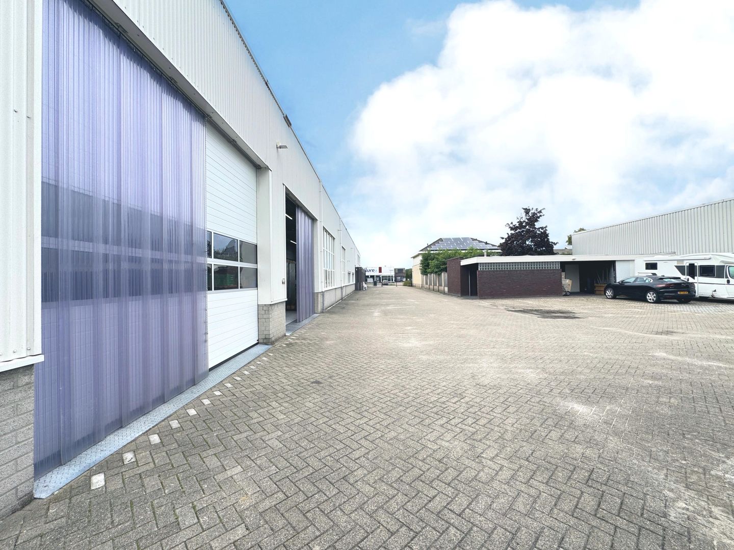 View photo 4 of Industrieweg 7