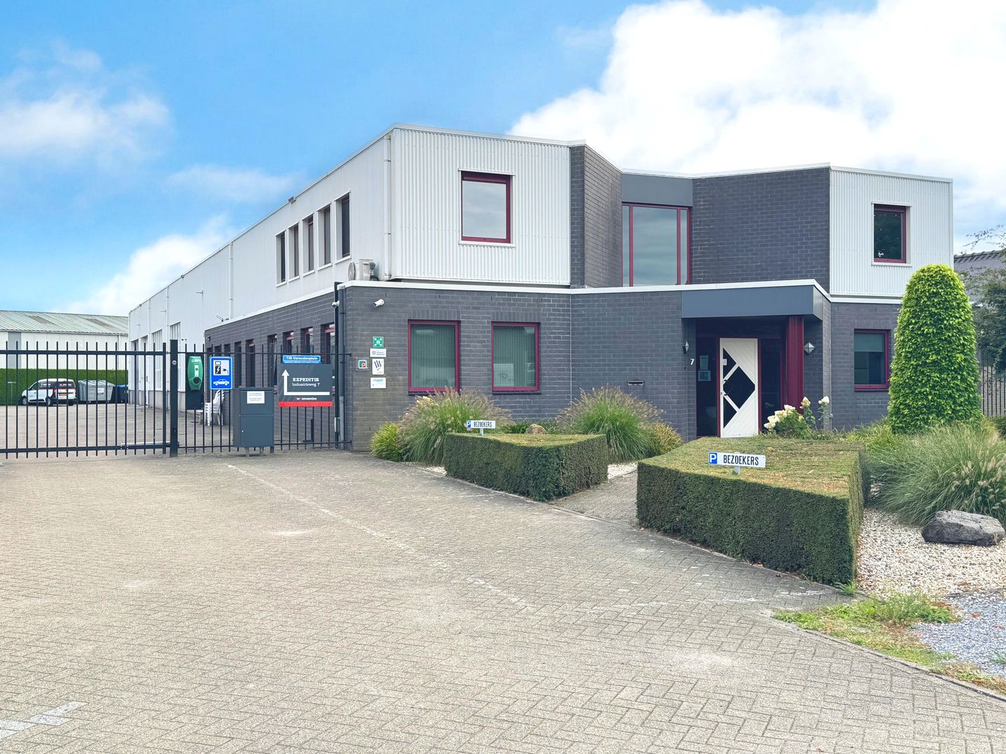 View photo 1 of Industrieweg 7