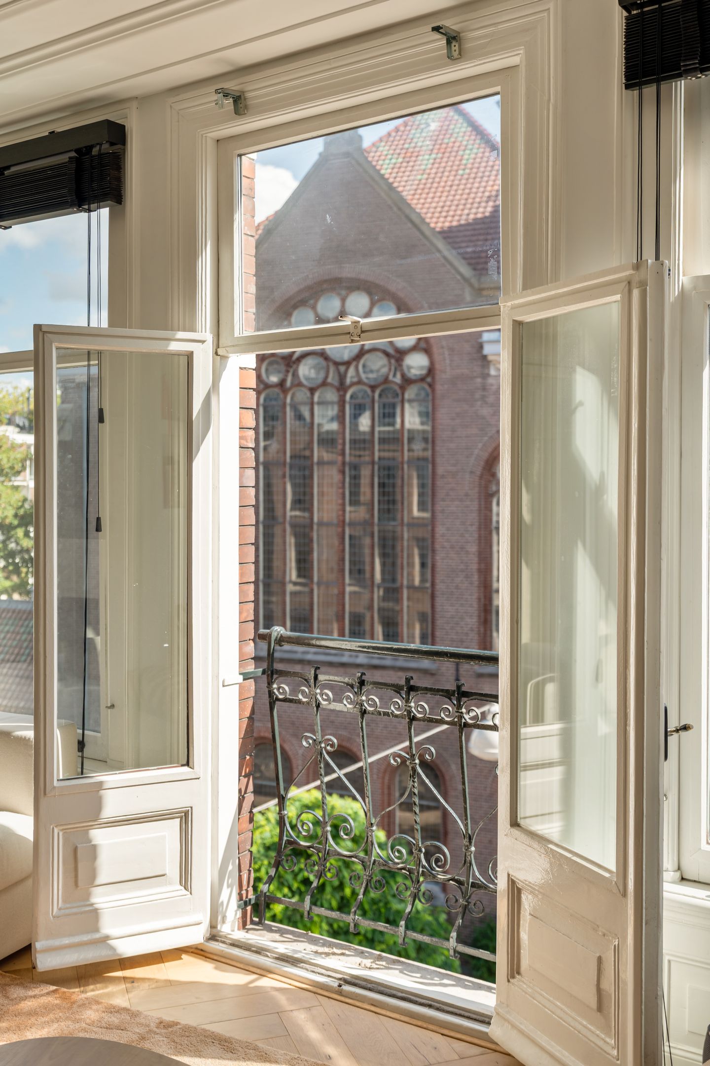 Foto 44 van Tweede Van der Helststraat 12-3