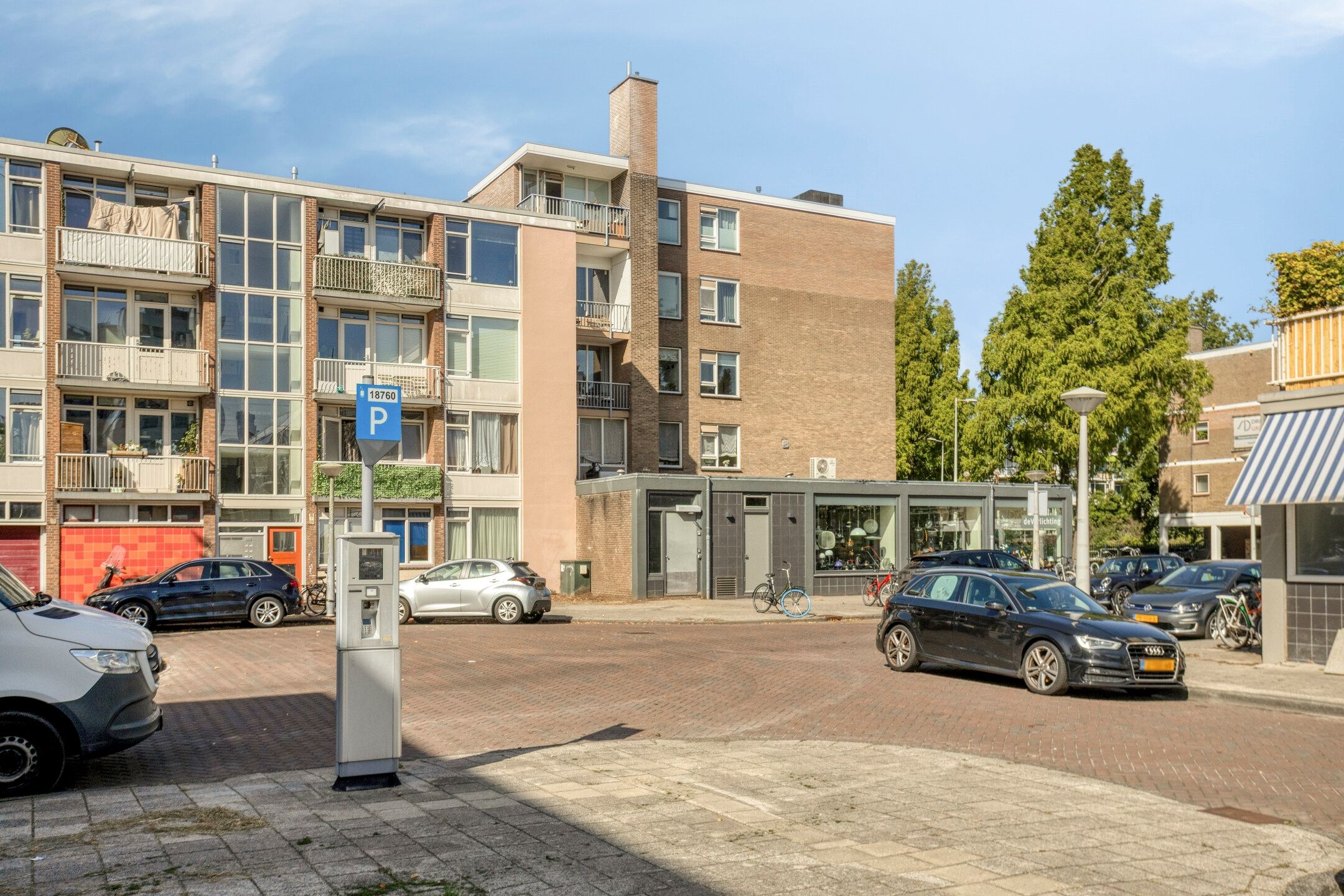 Photo 30 of Arent Janszoon Ernststraat 689