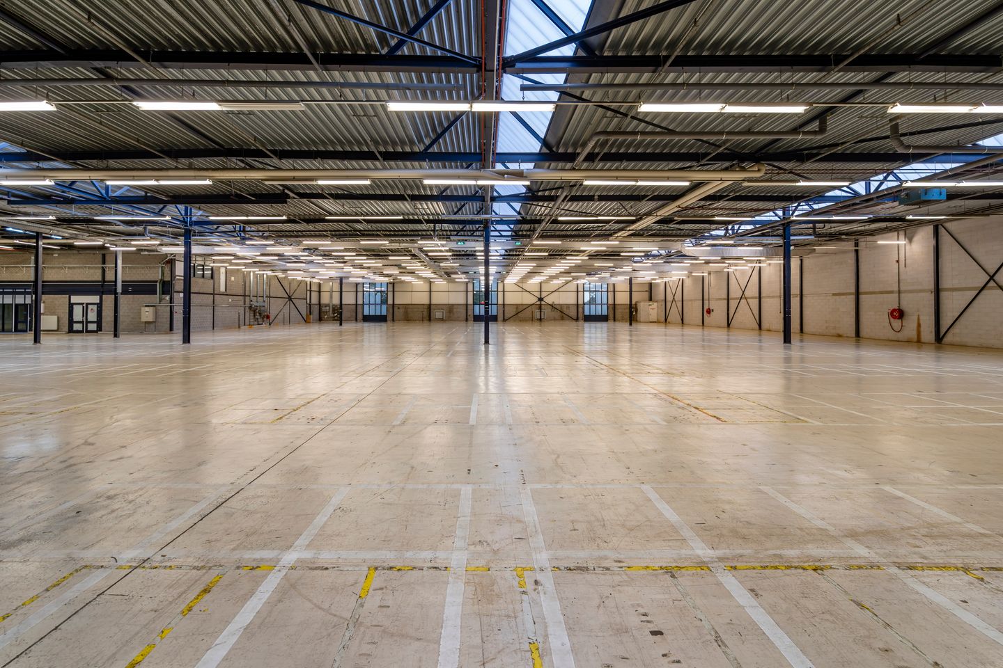 Bekijk foto 4 van Industrieweg 15