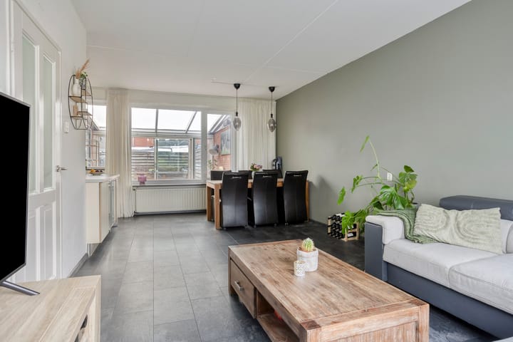 Tussenwoning te koop: Golf van Riga 6, Veendam
