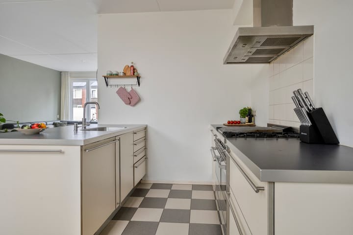 Tussenwoning te koop: Golf van Riga 6, Veendam