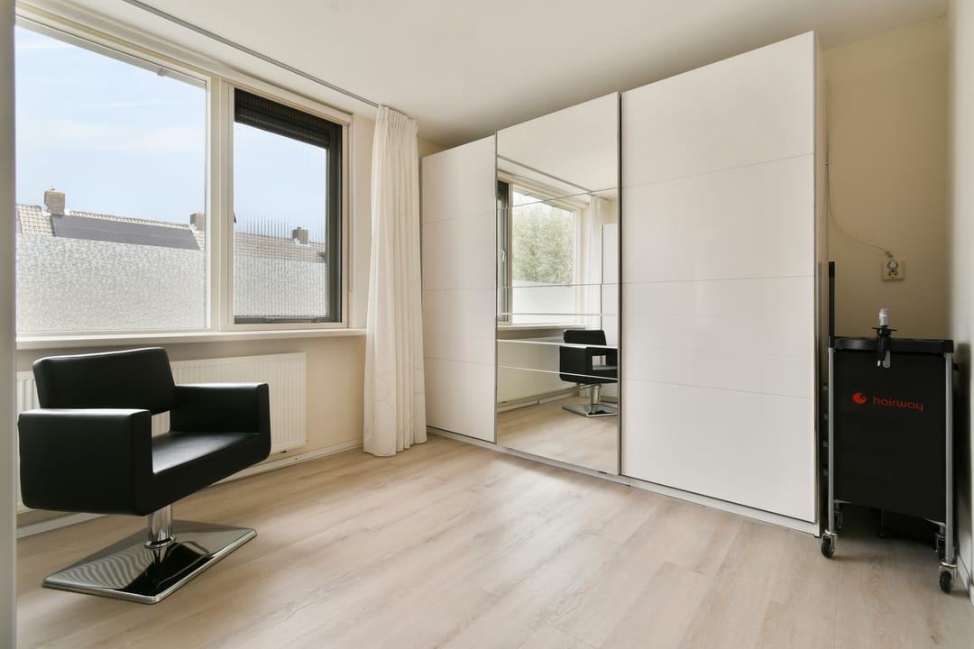 Photo 26 of Laurierstraat 1