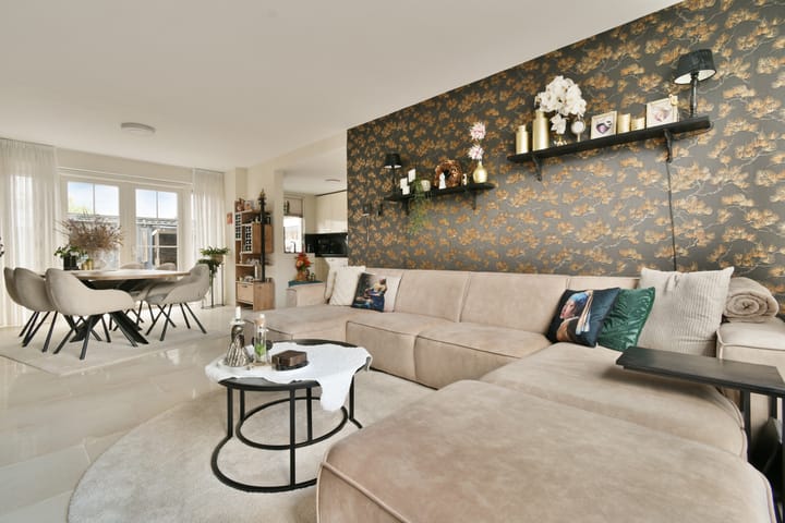 Hoekwoning te koop: Laurierstraat 1, Dordrecht