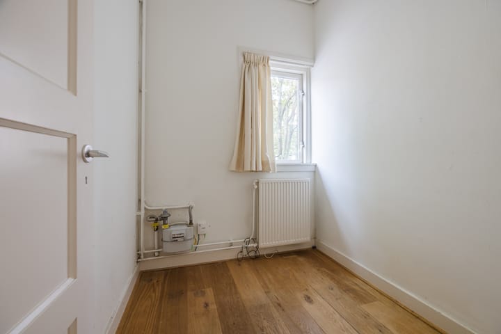 Appartement te koop: Van 't Hoffstraat 12A, Leiden
