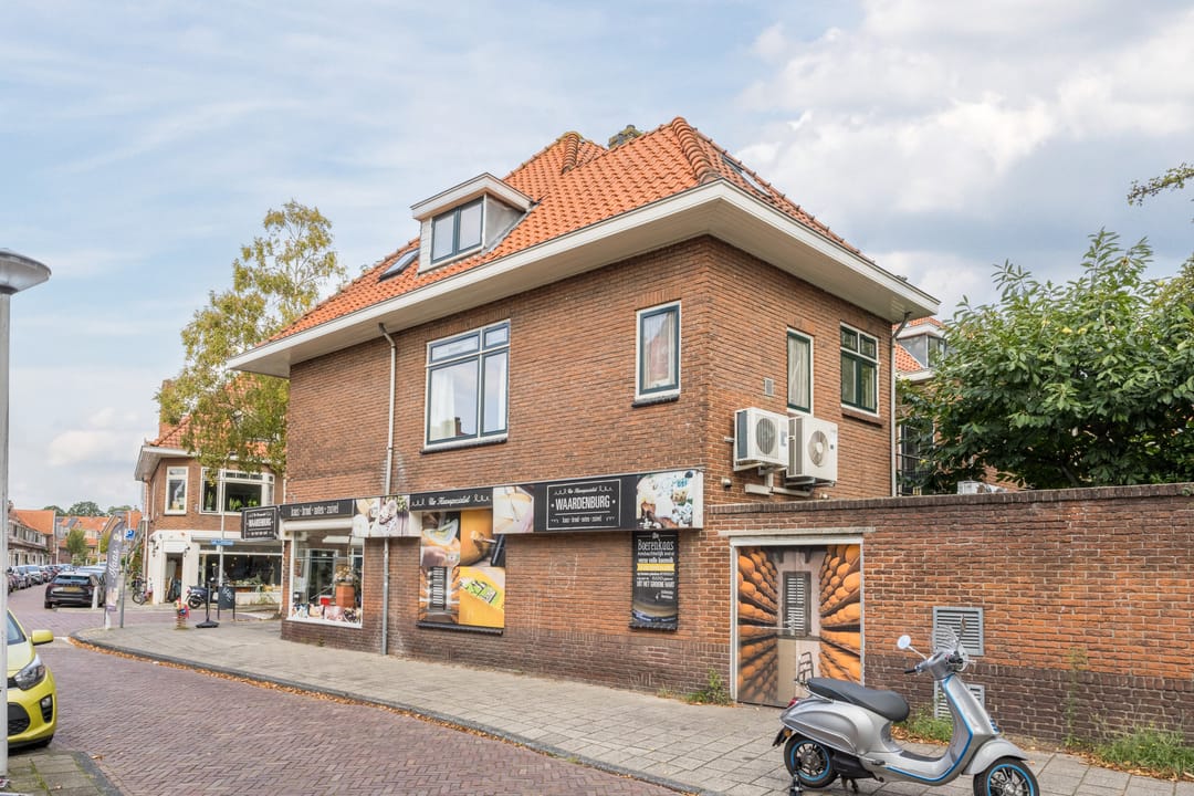 Foto 46 van Van 't Hoffstraat 12-A