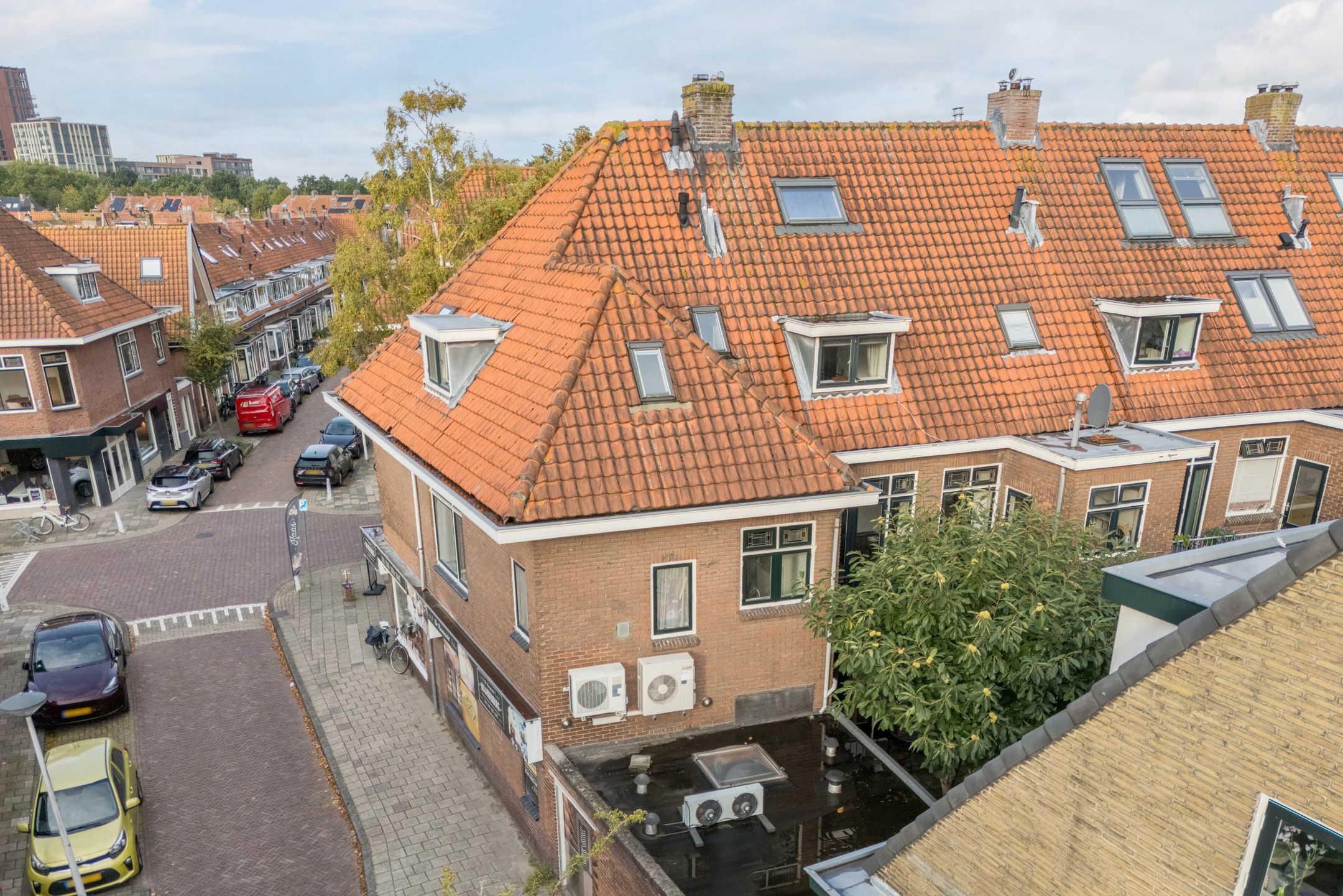Foto 48 van Van 't Hoffstraat 12-A