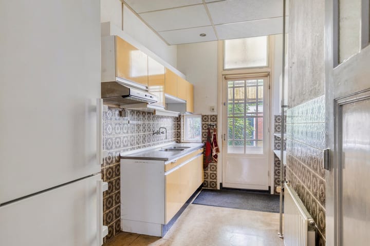 Tussenwoning te koop: Rijsweerdsweg 52, Deventer