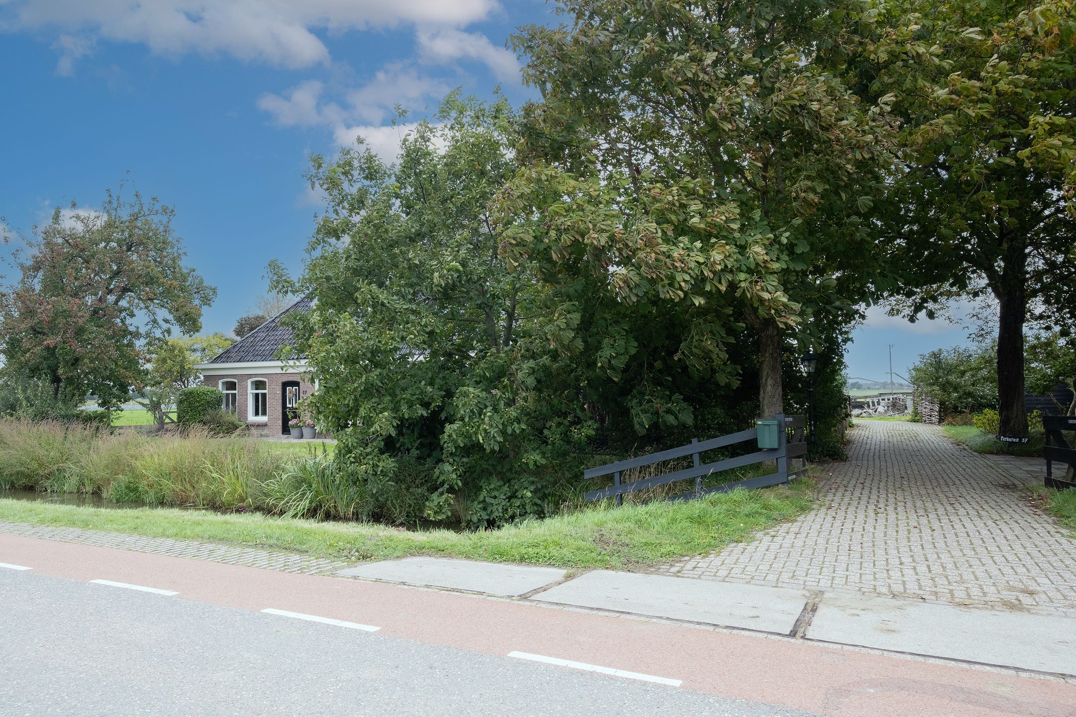 Photo 54 of Middenweg 37