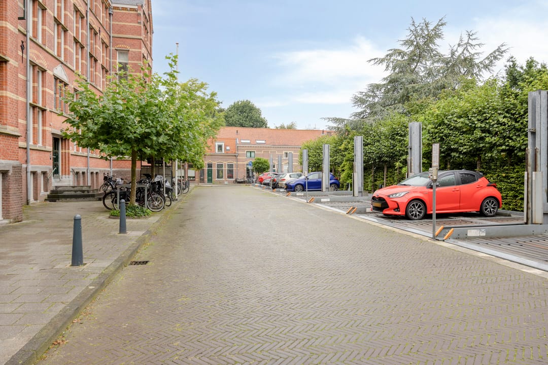 Foto 46 van Hugo de Grootstraat 123