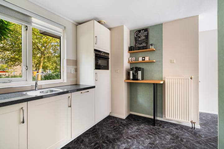 Tussenwoning te koop: Jo Bauerlaan 18, Pijnacker