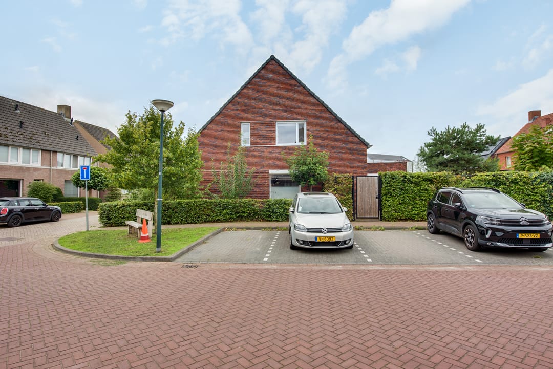 Photo 8 of Antoniusstraat 24