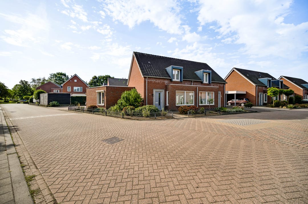 Photo 8 of Zilverschoon 40