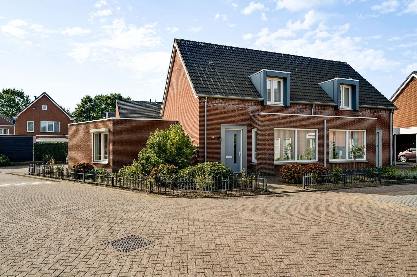 Foto 1 van Zilverschoon 40