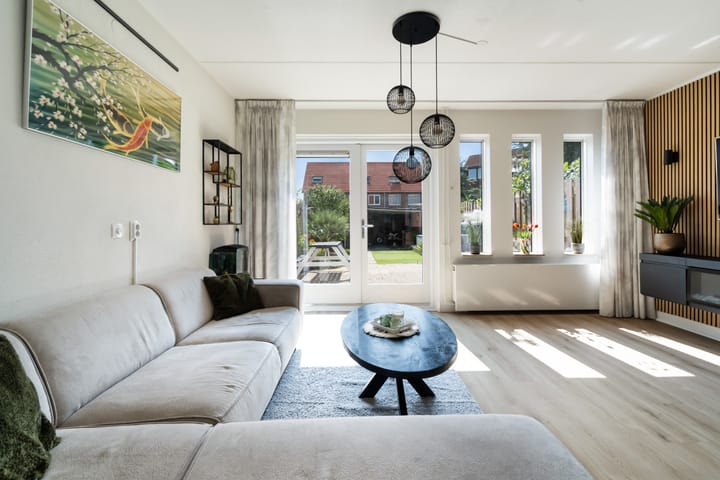 Tussenwoning te koop: Buizerdveld 30, Zoetermeer