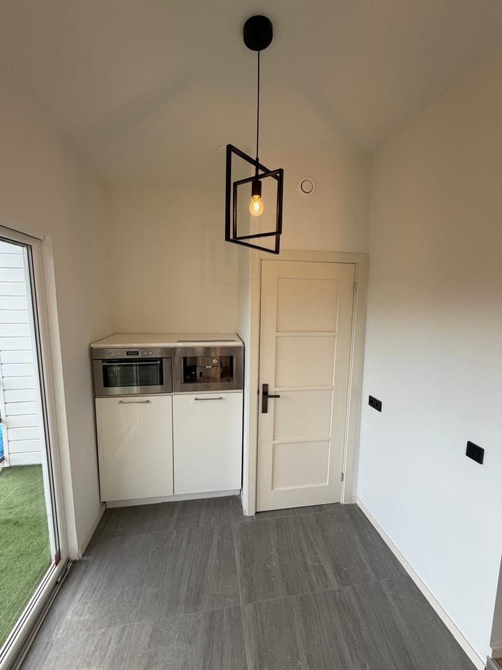 Appartement te huur: Pastoriedijk 280, Pernis Rotterdam
