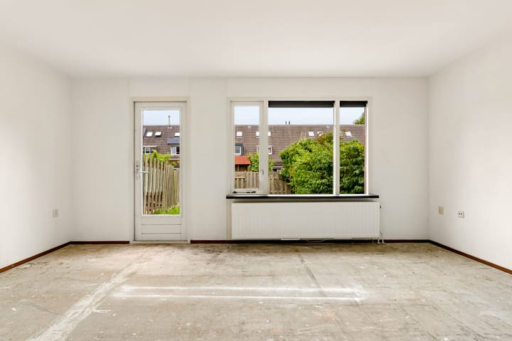 Appartement te koop: Middenhof 27, Almere