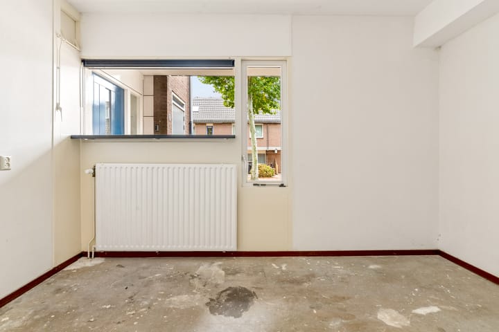 Appartement te koop: Middenhof 27, Almere