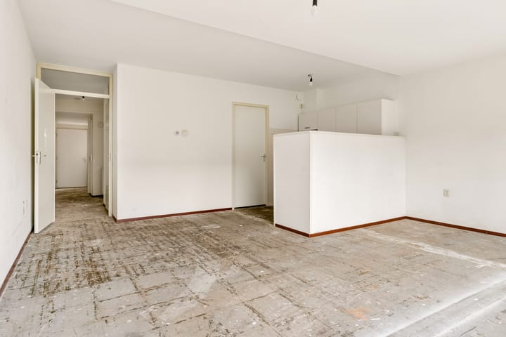 Appartement te koop: Middenhof 27, Almere