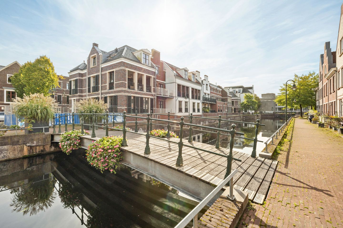 Foto 40 van Landstraat 211
