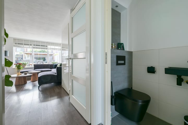 Tussenwoning te koop: Meerkoetstraat 25, Putten