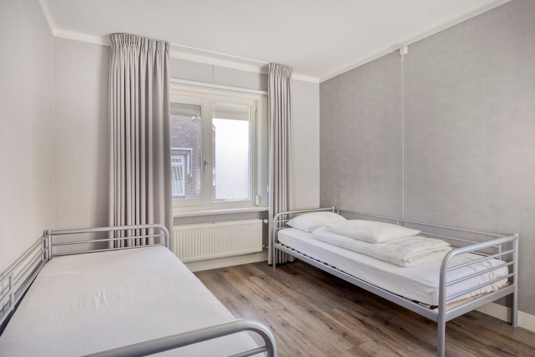 Foto 43 van Fernhoutstraat 1