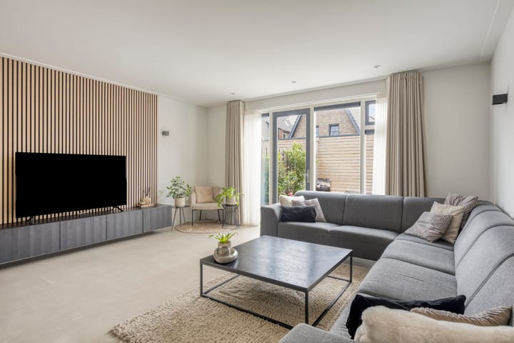 Tussenwoning te koop: Schoolslag 5, Zuidoostbeemster
