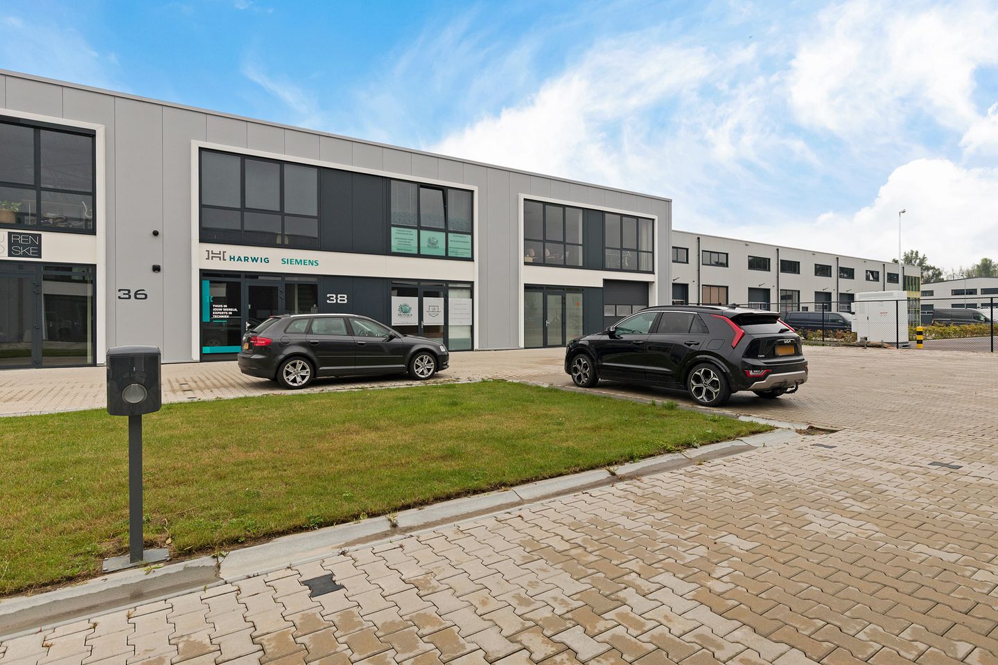View photo 3 of Eems-Dollardweg 38