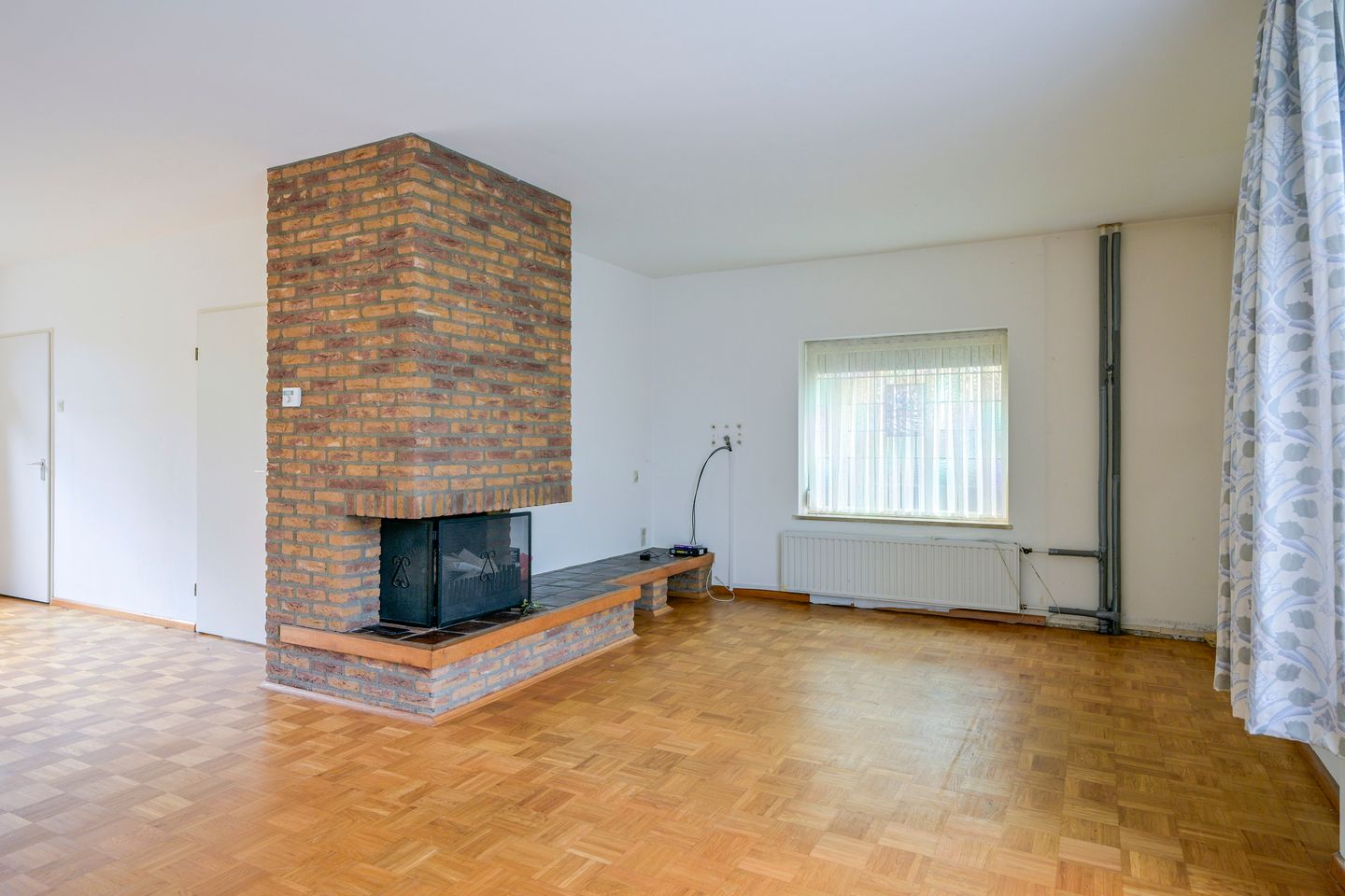 Photo 19 of Schaloenstraat 28