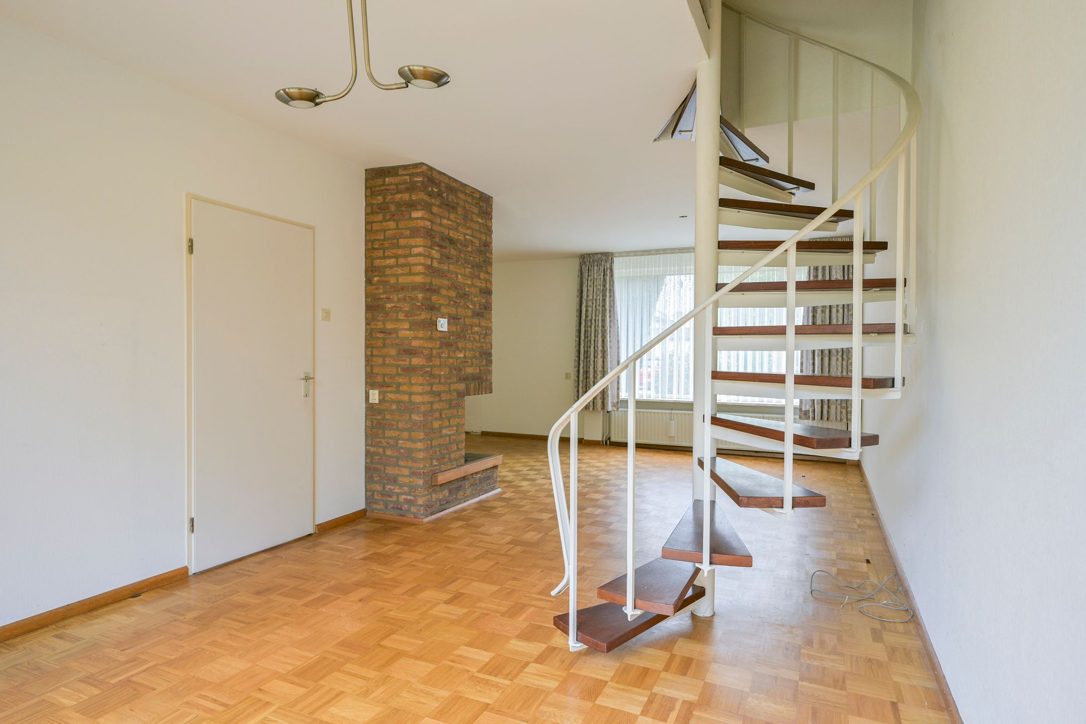 Photo 6 of Schaloenstraat 28