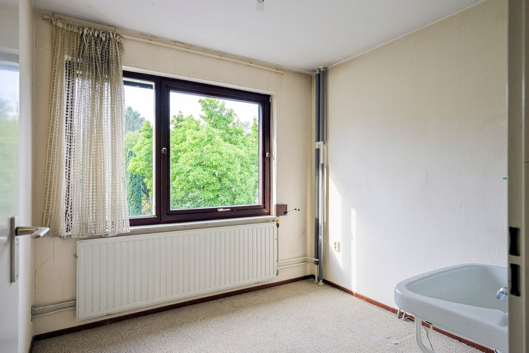 Photo 9 of Schaloenstraat 28