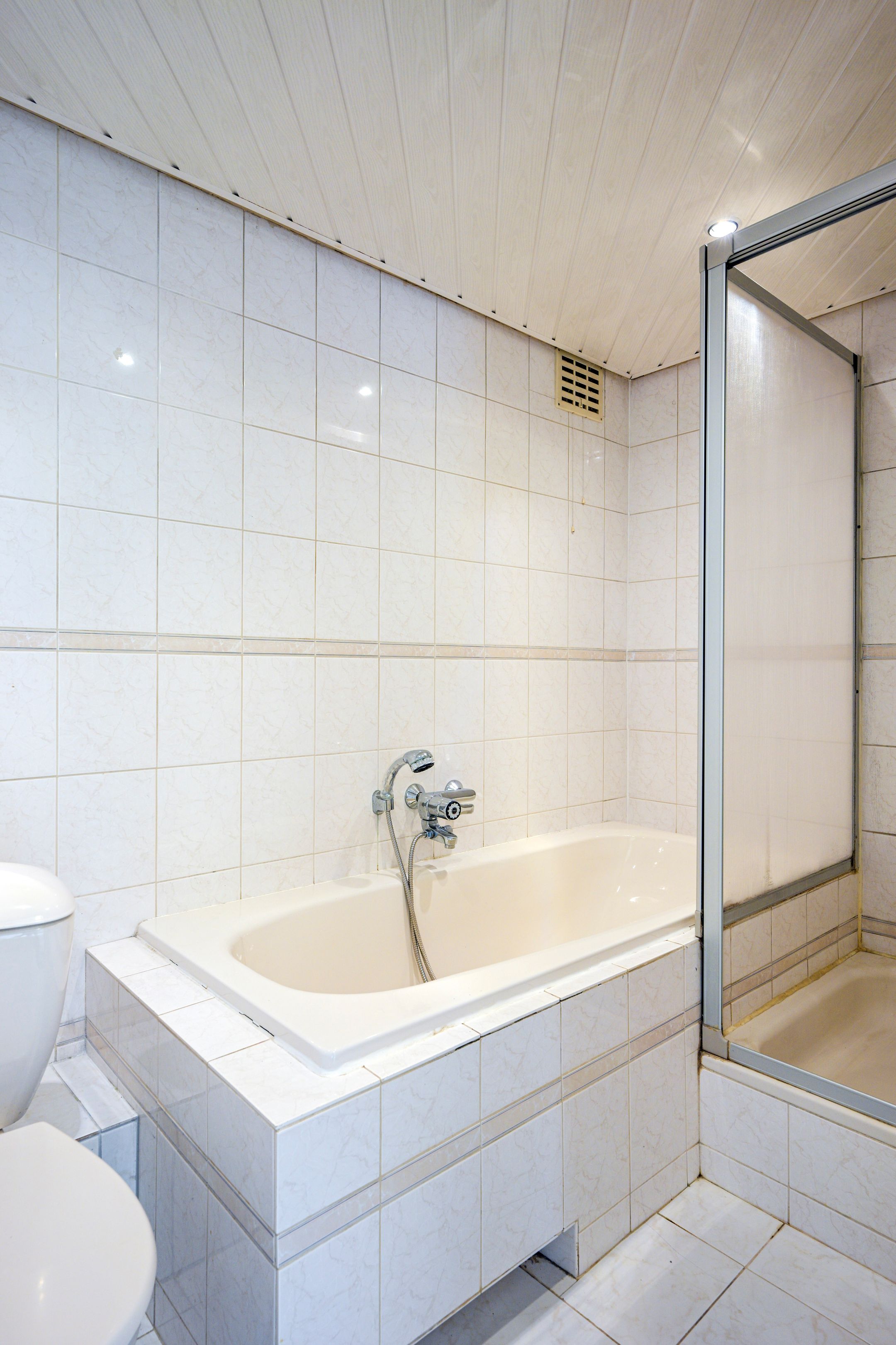 Photo 12 of Schaloenstraat 28
