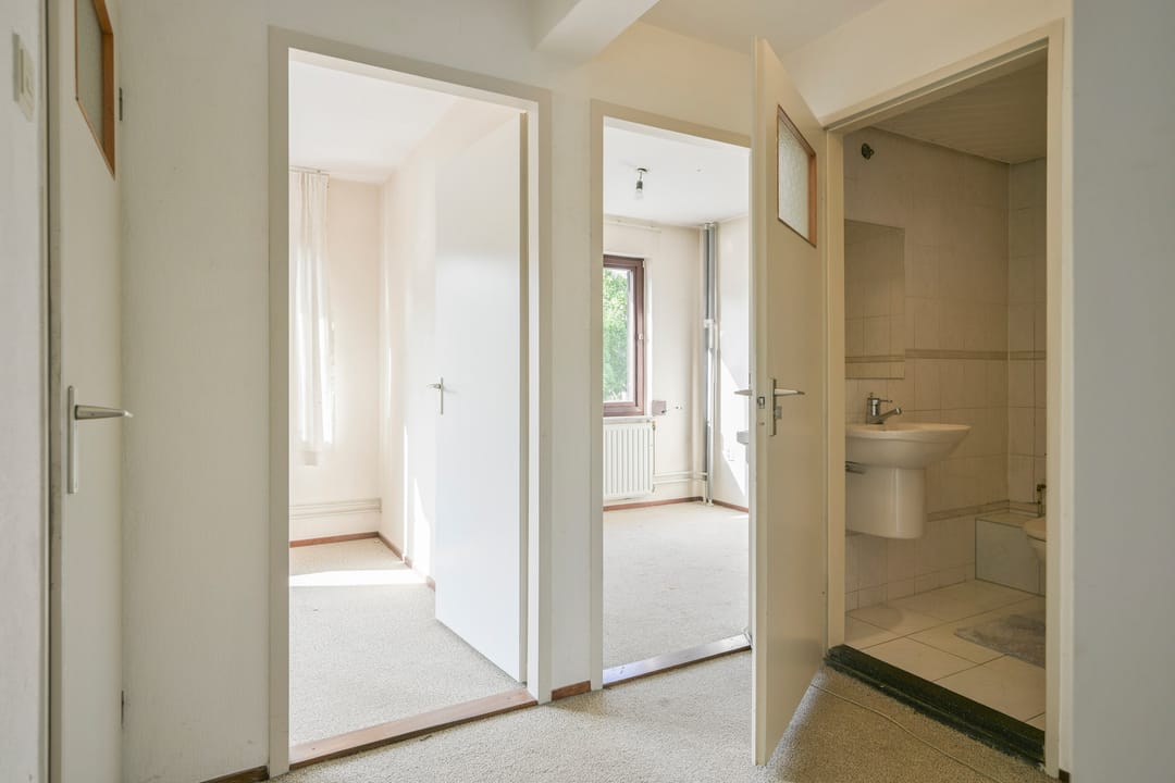 Photo 8 of Schaloenstraat 28