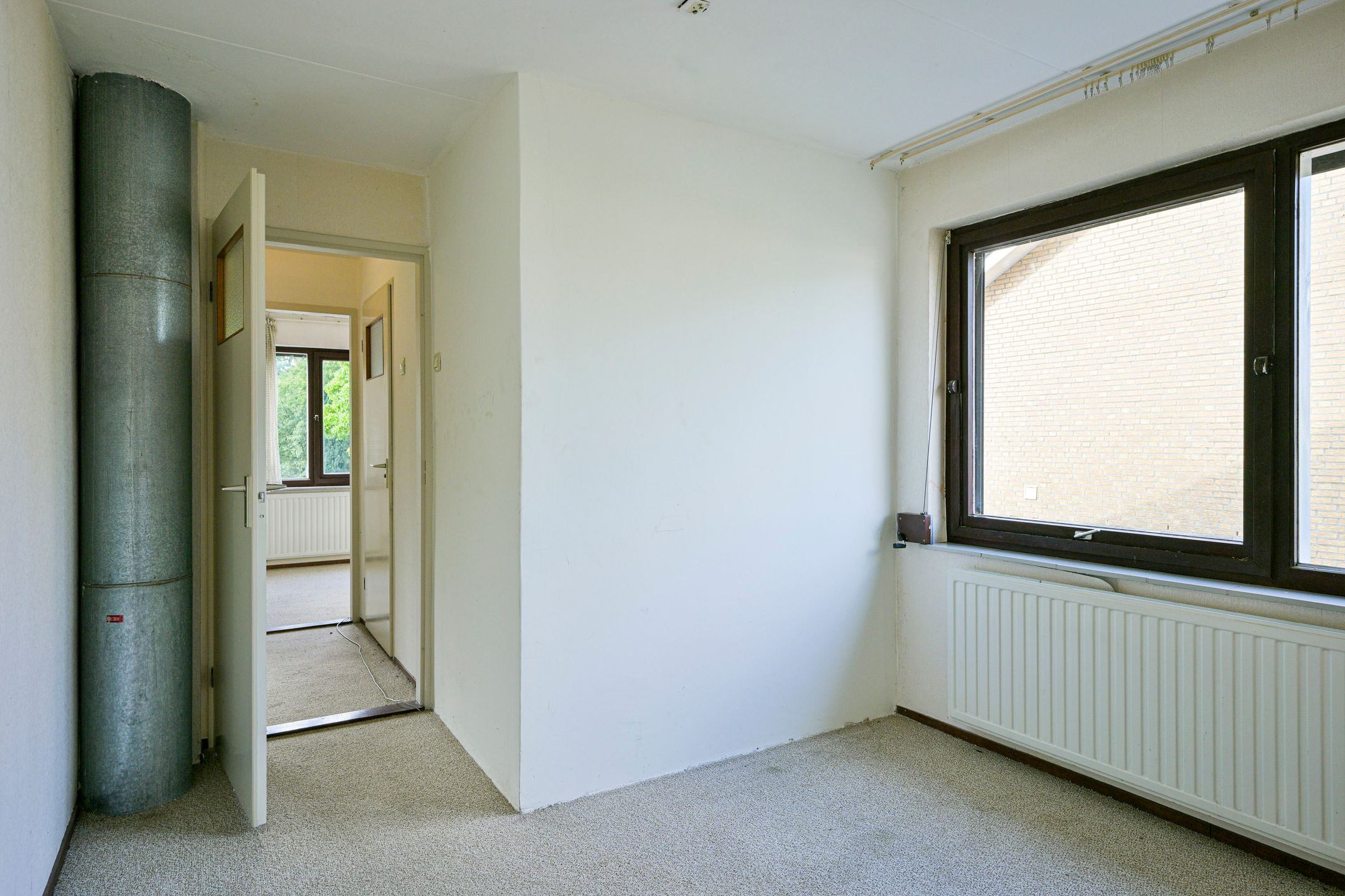 Photo 24 of Schaloenstraat 28