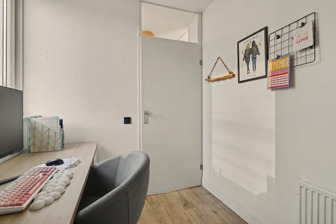 Photo 41 of Horst 10
