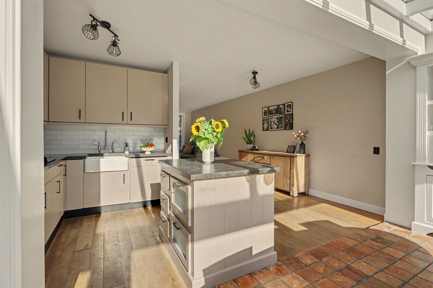 Photo 25 of Horst 10