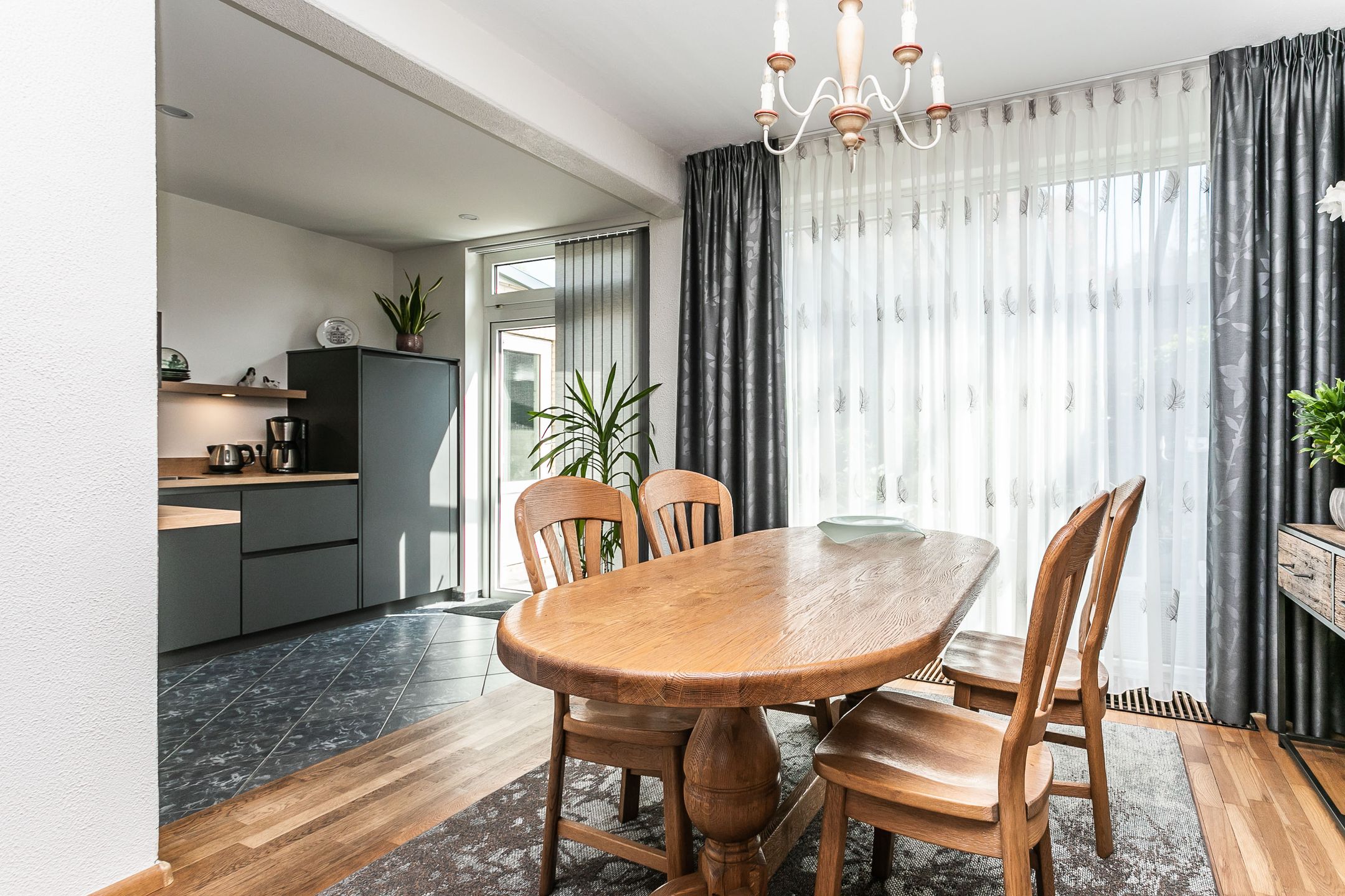 Photo 9 of Servatiusstraat 70